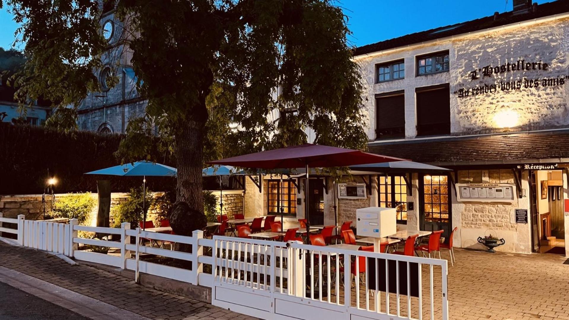 Hostellerie Au Rendez-Vous Des Amis Chaumont  Eksteriør billede